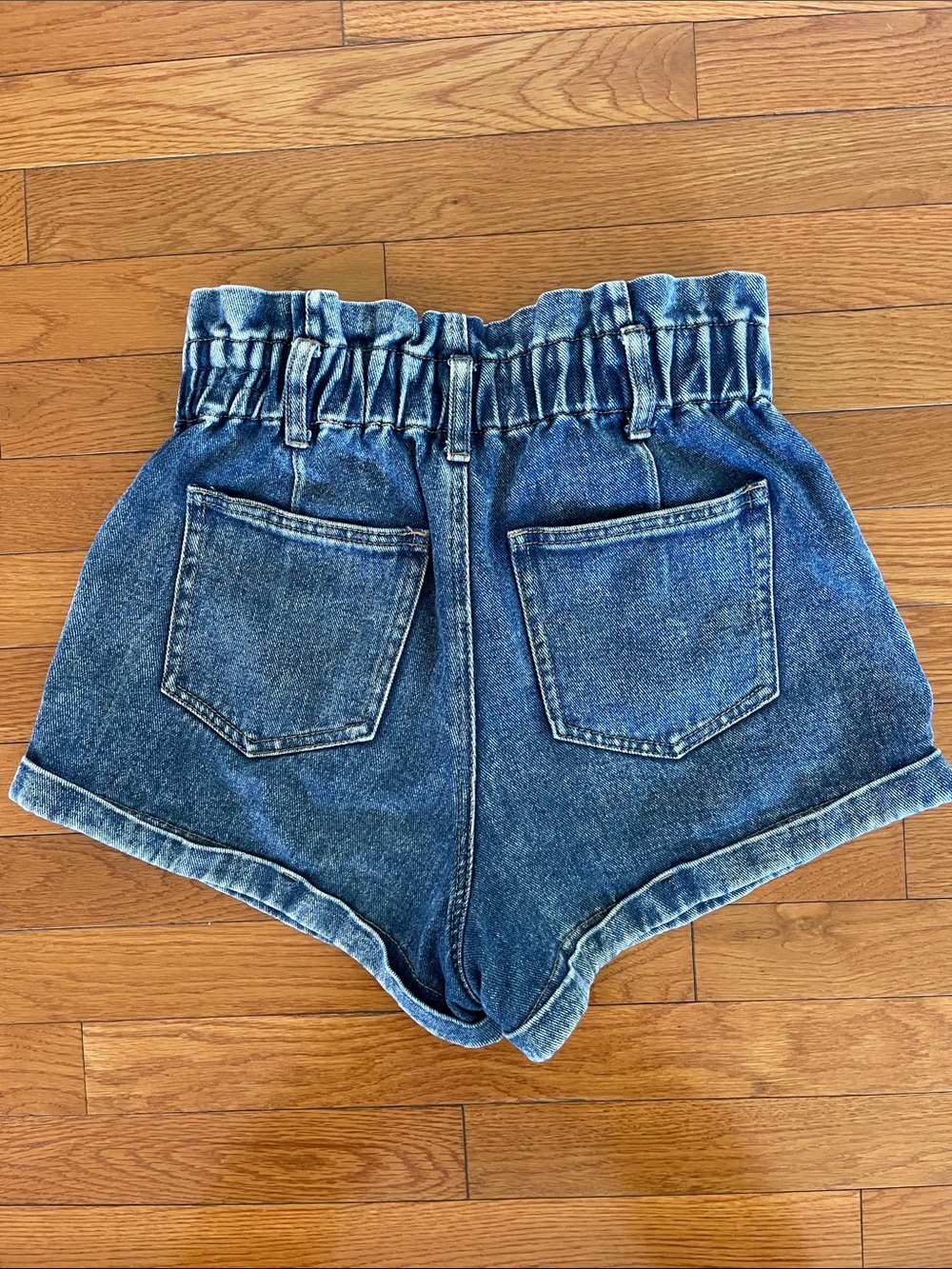 PacSun High-Waist Paperbag Denim Mom Shorts - Washed Blue - Picture 5 of 5